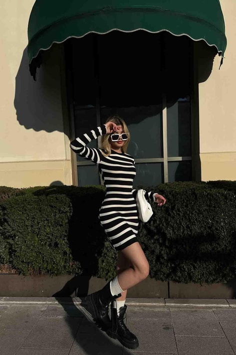 Basic Line Triko Elbise Siyah-Beyaz