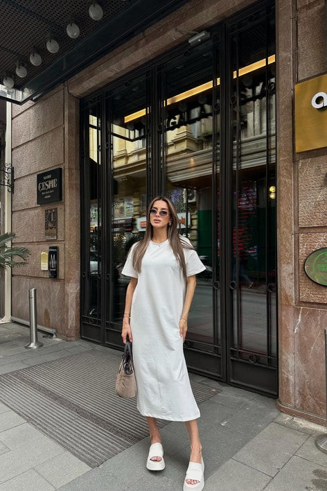 Basic Yanları Yırtmaçlıı Elbise Ekru