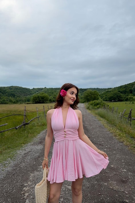 Boyundan Bağlamalı Mini Elbise Pembe