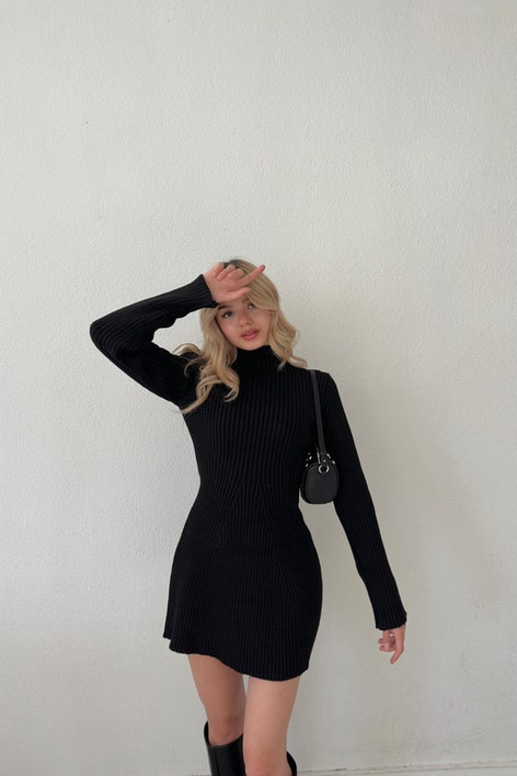 Çan Etek Simli Triko Elbise Siyah