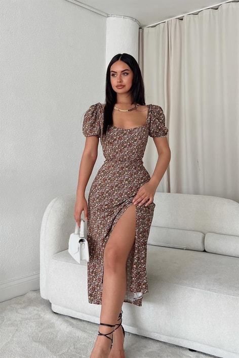 Çiçek Desenli Sırt Dekolteli Elbise Siyah