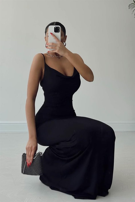 Degaje Yaka Askılı Uliana Elbise Siyah