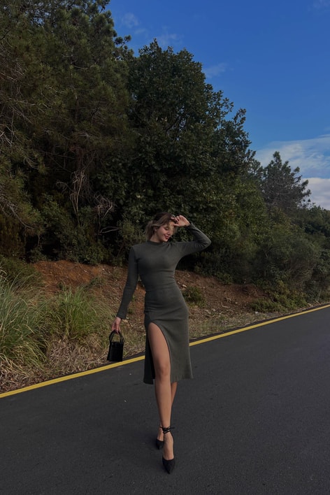 Dik Yaka Fitilli Yırtmaçlı Elbise Haki