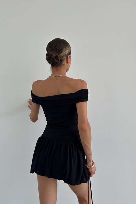 Eteği Volanlı Midi Elbise Siyah