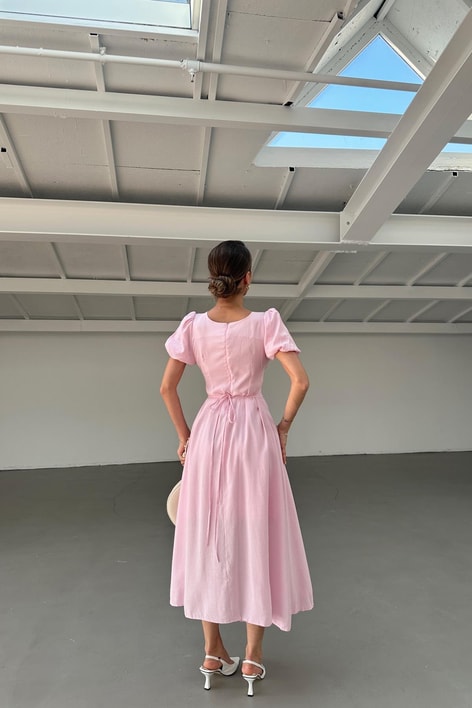 Göğüs Büzgülü Kısa Kol Elbise Pembe