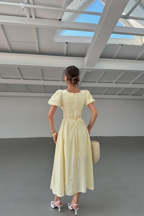 Göğüs Büzgülü Kısa Kol Elbise Sarı