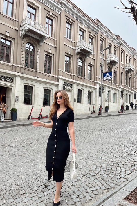 Gold Detay Triko Kalem Elbise Siyah