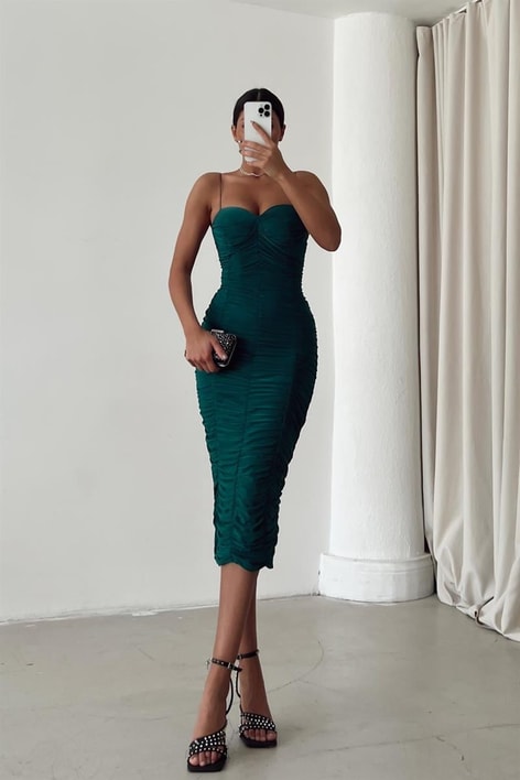 İp Askılı Büzgü Madeline Elbise Zümrüt Yeşili