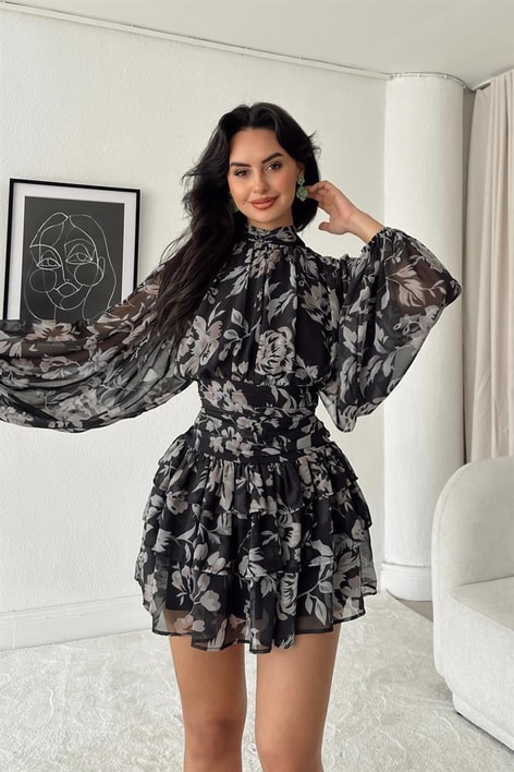 Kat Kat Etekli Kamelya Elbise Siyah