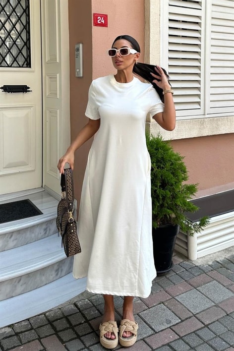 Kısa Kol Salaş Penye Elbise Beyaz