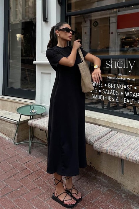 Kısa Kol Salaş Penye Elbise Siyah