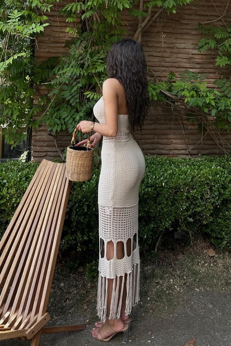 Kroşe Örme Saçaklı Elbise Bej