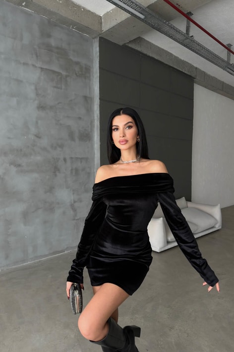 Madonna Yaka İp Askili Kadife Elbise Siyah