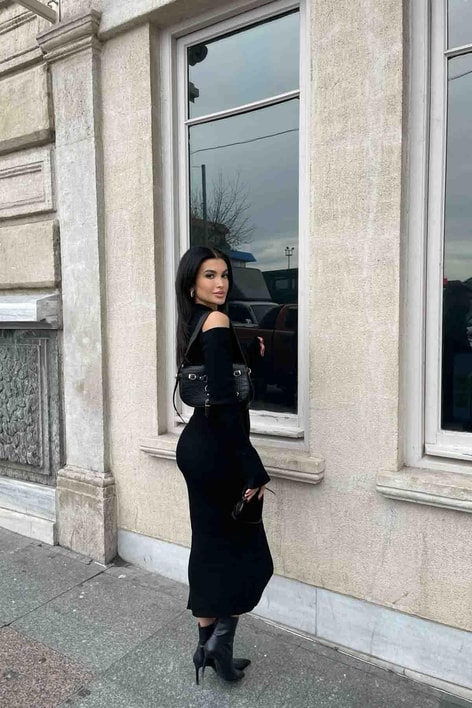 Omzu Açık Çan Kol Triko Elbise Siyah