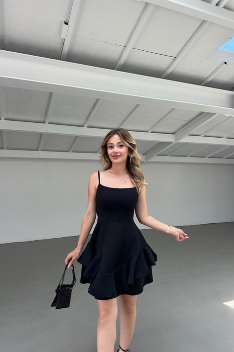 Stella Volanlı Elbise Siyah