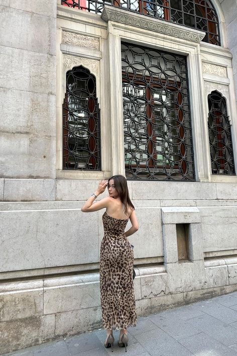 Straplez Leoparlı Elbise Kahve