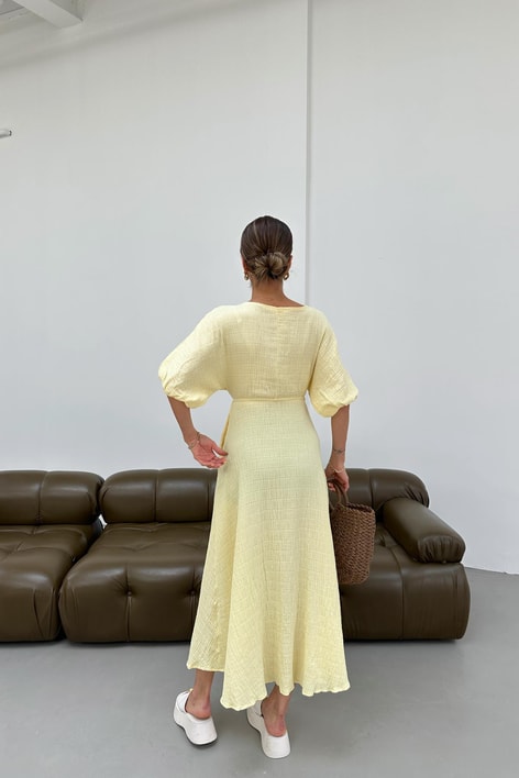 V Yaka Alaçatı Müslin Elbise Sarı