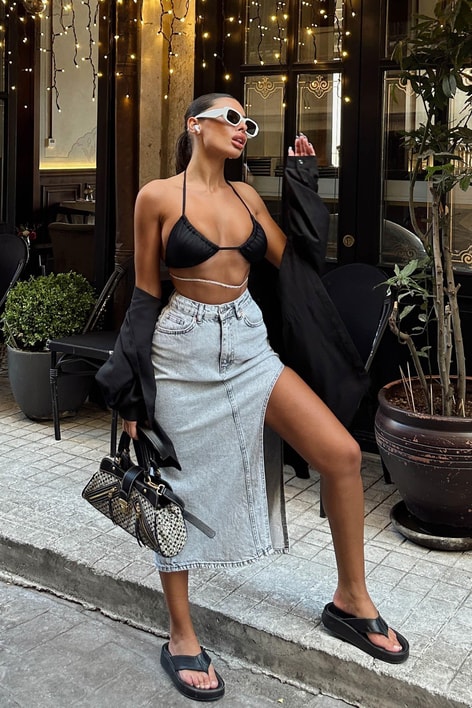 Asimetrik Yırtmaçlı Kot Etek Buz Mavi