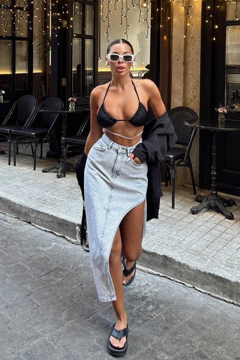 Asimetrik Yırtmaçlı Kot Etek Buz Mavi