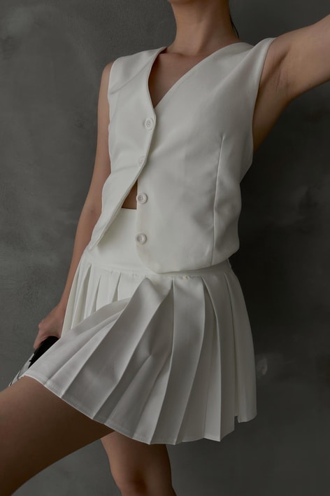 İçi Şortlu Pileli Kolej Etek Krem