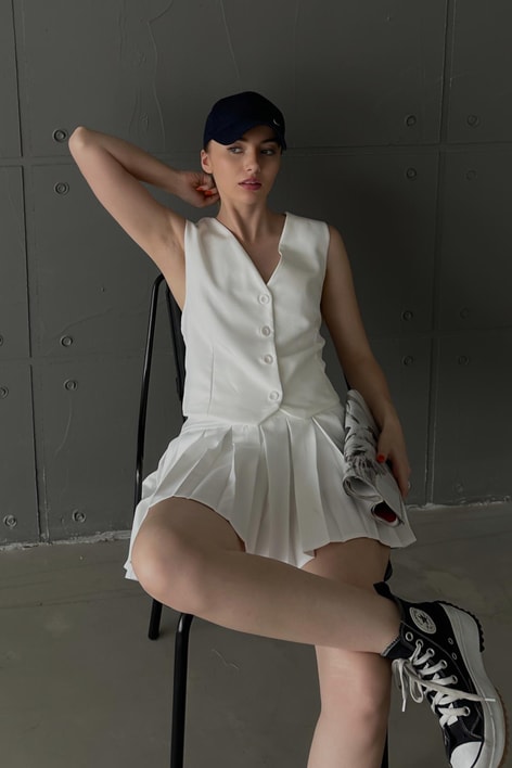 İçi Şortlu Pileli Kolej Etek Krem