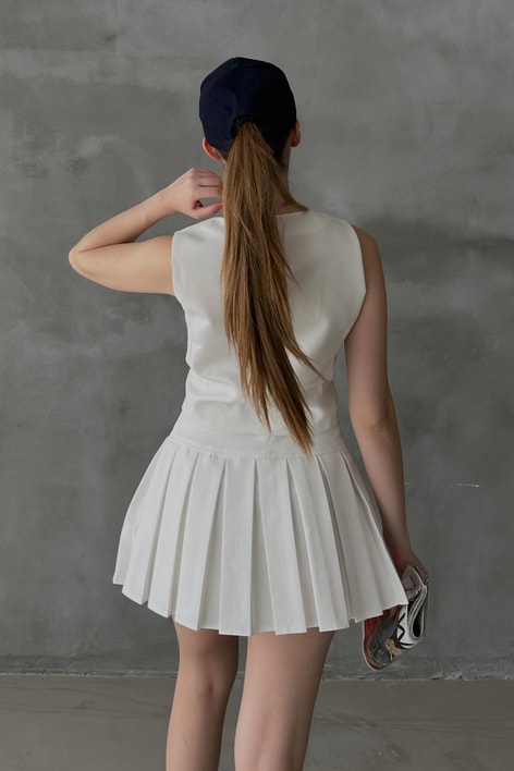 İçi Şortlu Pileli Kolej Etek Krem