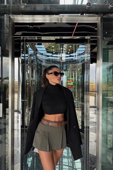 Kemer Detay Şortlu Pileli Etek Haki