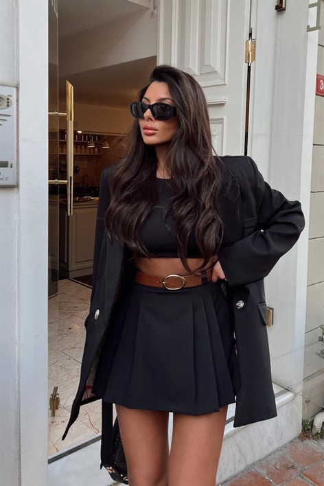 Kemerli Pile Detay Mini Etek Siyah