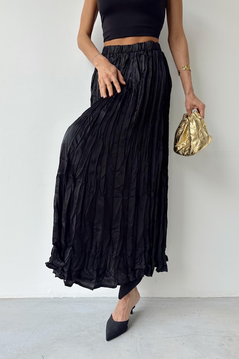 Kırışık Dokulu Saten Etek Siyah