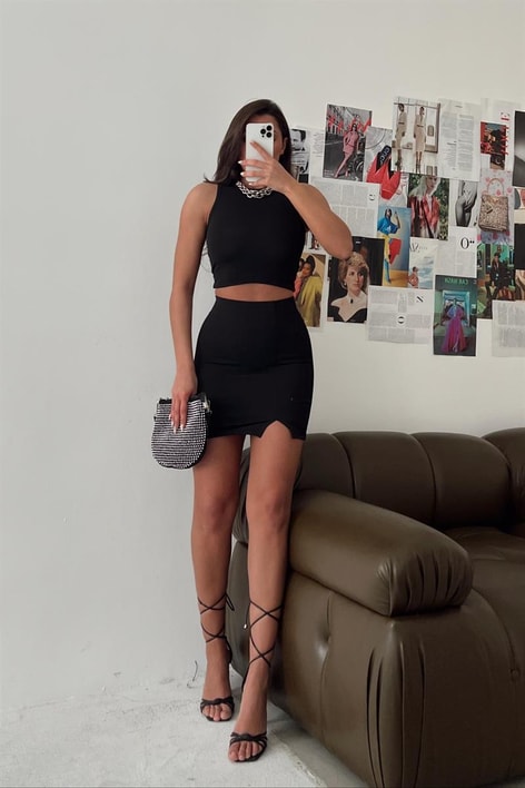 Mini Yırtmaçlı Basic Etek Siyah