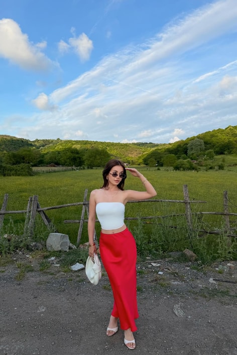 Saten Verev Etek Kırmızı