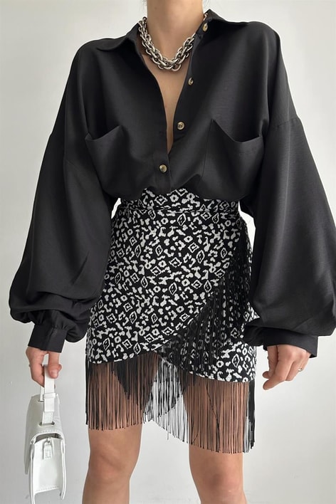 Balon Kollu Cep Detay Gömlek Siyah