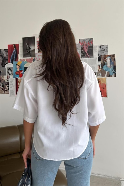 Ön Cep Detaylı Salaş Gömlek Beyaz