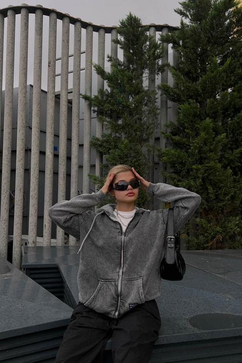 Eskitme Kapusonlu Hırka Füme