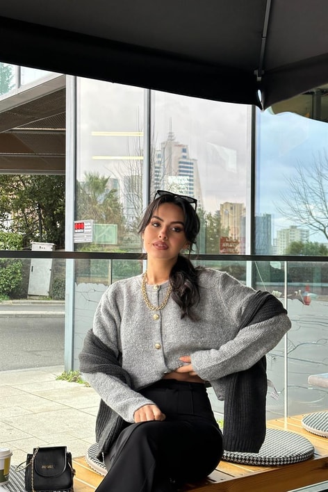 Gold Düğme Yumoş Hırka Gri