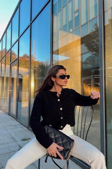 Gold Düğme Yumoş Hırka Siyah