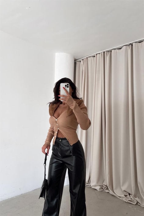 Kürk Yaka Detaylı Triko Hırka Camel