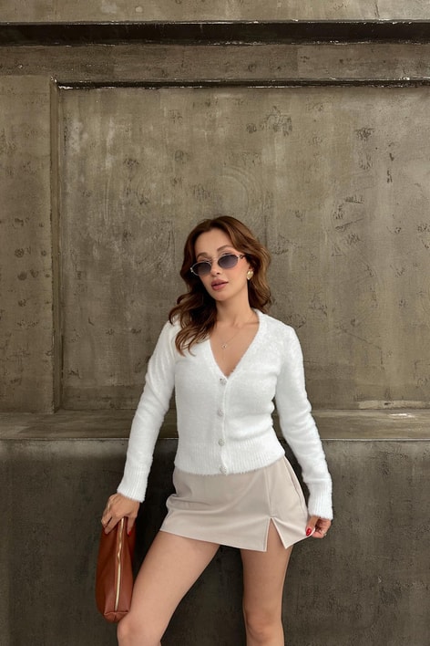 Yumoş Taşlı Hırka Beyaz