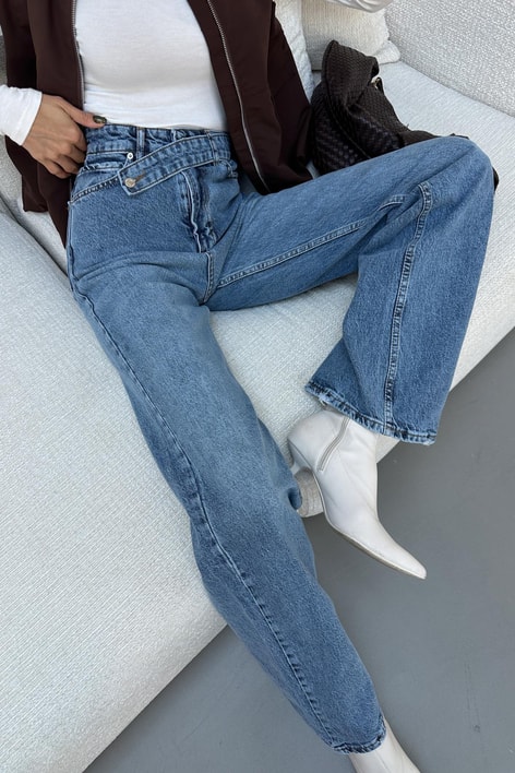 Asimetrik Düğmeli Jean Mavi