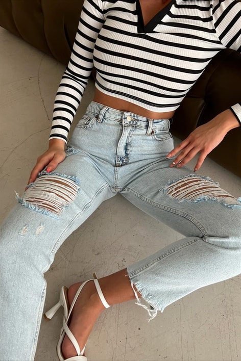 Çok Yırtıklı Mom Jean Buz Mavi