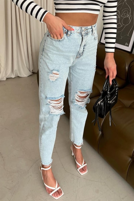 Çok Yırtıklı Mom Jean Buz Mavi