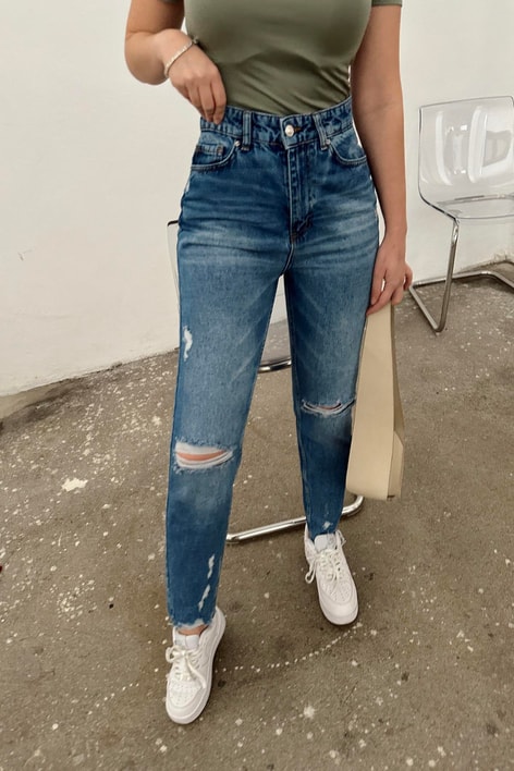 Diz Yırtıklı Mom Jean Mavi