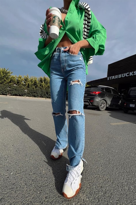 Paça Yırtmaçlı Distressed Jean Mavi