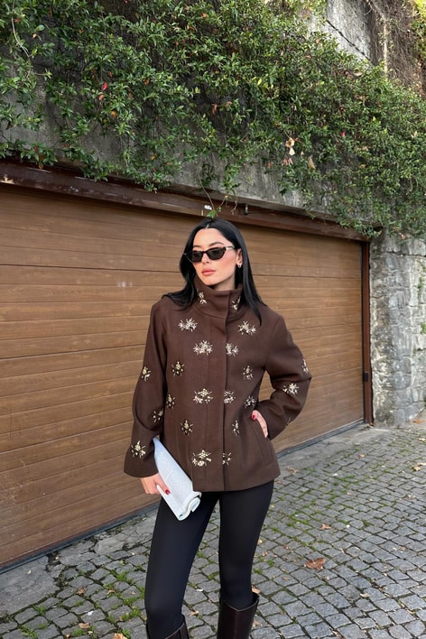 İşlemeli Kaşe Kaban Kahve