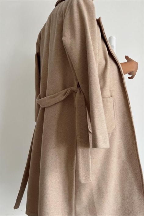 Kuşaklı Cep Detay Kaşe Kaban Bej