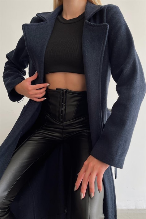 Kuşaklı Cep Detay Kaşe Kaban Lacivert