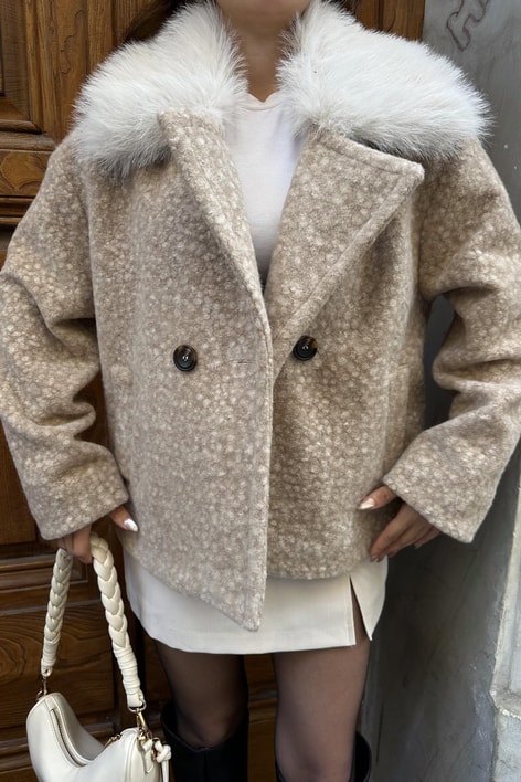 Yakası Kürklü Kaşe Kaban Vizon