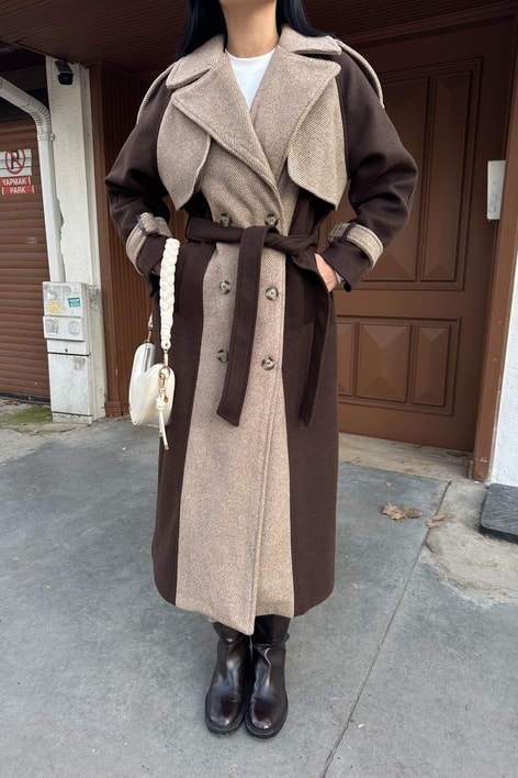 Zikzak Detaylı Kaşe Uzun Kaban Kahve