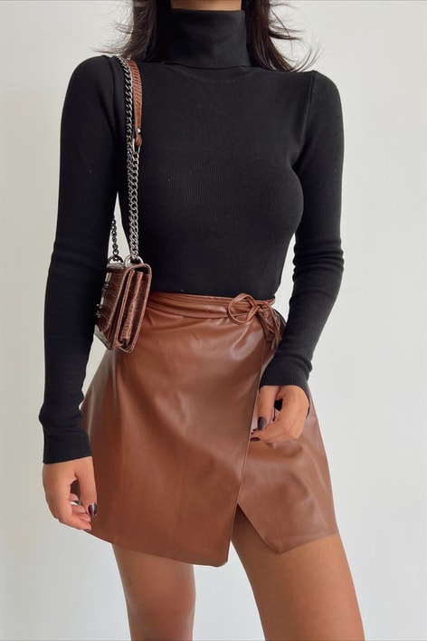 Balıkçı Yaka Fit Kazak Siyah