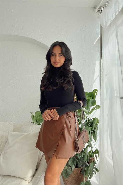 Balıkçı Yaka Fit Kazak Siyah